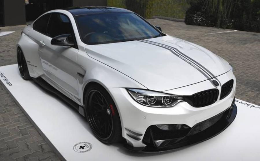  BMW M4 GTRS4 by Vorsteiner and RACE 2016 года  (фото 8 из 8)